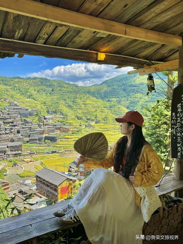 秋日千户苗寨：一场诗意与文化的邂逅