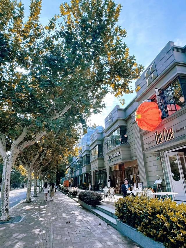 周五宠粉日|国庆赏秋,快收藏这份上海Citywalk指南,更有豫园门票等你来领!