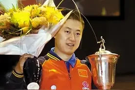 他是乒乓天才，花千万与女星离婚，二婚娶体操女神，如今风光不再图片
