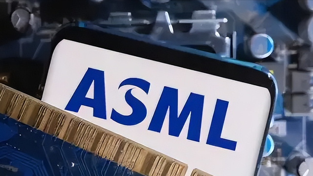 摊牌了?中企陆续收到光刻机，外媒：ASML公司不“乖”了