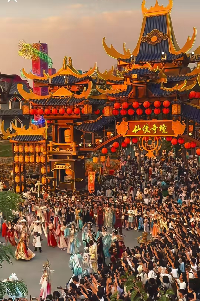 国庆节黄金周，全国最堵十大景区出炉：一眼望不到边的人头