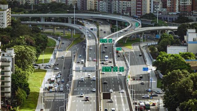 “宜居深圳”道路篇：山海与都市的交响