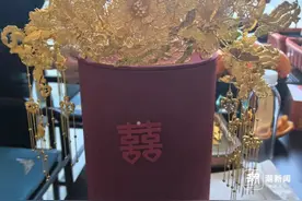 2斤重“黄金凤冠”，爆卖7顶！有人观望数月下手图片