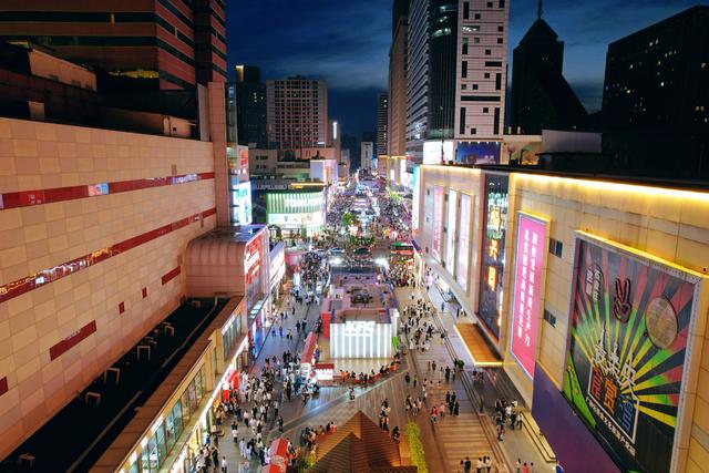 石家庄湾里庙步行街，国家旅游休闲街区，感受石光闪耀夜兴城的美