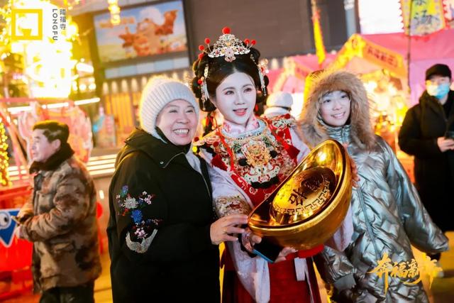 在隆福寺,奔“福”新年!