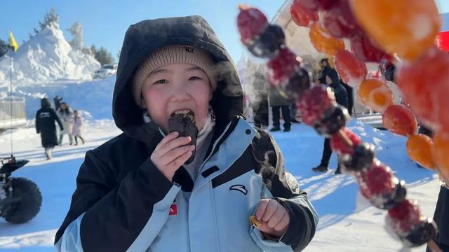 【歌游内蒙古 欢乐冰雪季】第十二届鄂伦春冰雪“伊萨仁”开幕 民俗燃情冰雪间 文旅融合促消费