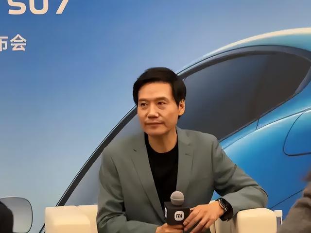 小米发布会翻车？业绩好但舆情危机，科技品牌为何要“专业保守”