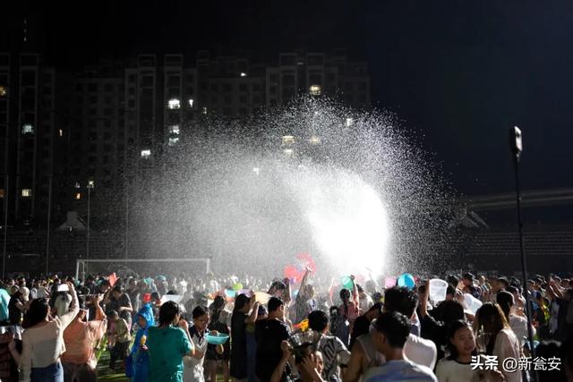 社区飙艺、泼水蹦迪！瓮安这场夏夜盛宴太燃啦