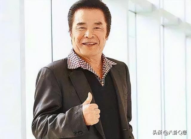 “6个老婆”同住一屋，每人每月7万零花钱，71岁又娶第七房小娇妻