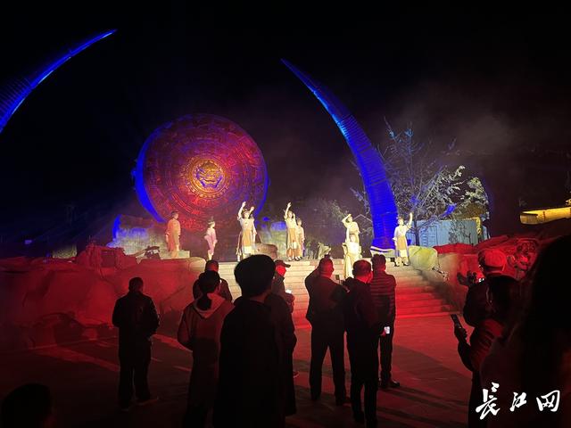 武汉摄影家团队走进咸宁通城，看史诗沉浸剧体验古瑶文化