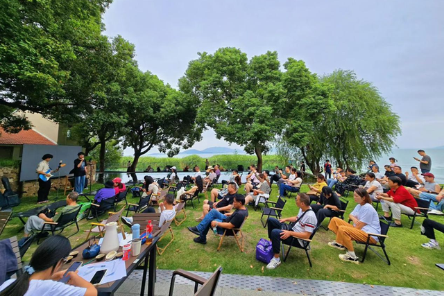 今天，《新华日报》整版聚焦吴中！