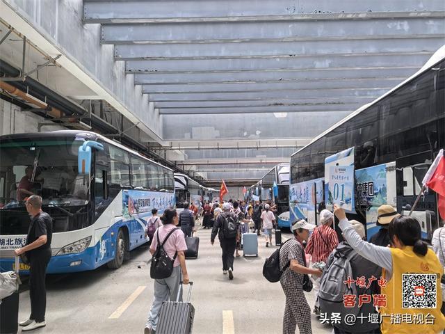 新一季“万人团”抵达！十堰如何借专列打造文旅黄金通道？