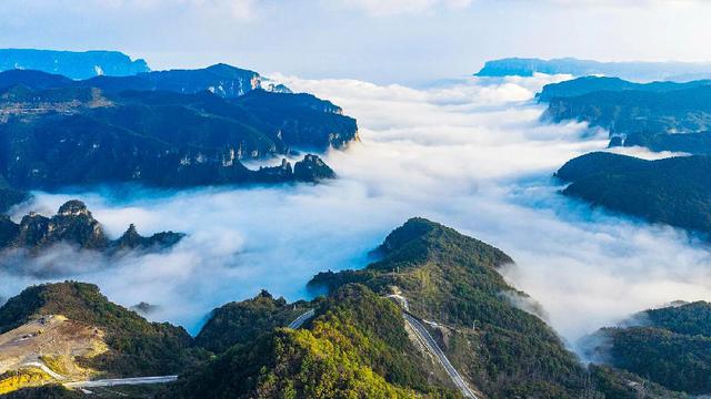 美到窒息！太行一号旅游公路铺开秋日油画长卷