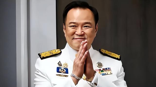 调停失败，泰军公布目标，要把柬埔寨彻底打残，中方送泰柬两句话