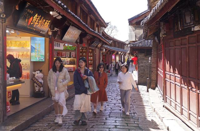 国内9大景区口碑崩塌！游客怒斥巨坑，第一名令人寒心…