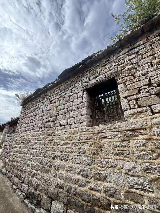 莱芜禹王山顶有座明初建立的古村：东平洲
