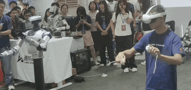 逛展世界机器人大会，这和车展有啥区别！？