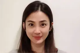 “最美女配”洪小铃：只恋爱，不结婚，46岁活成“少女”图片