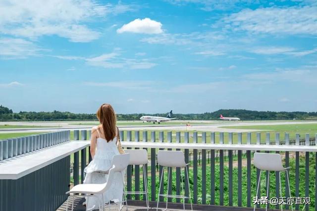 发布文旅融合机会清单！草池街道“云下池上”临空文化活动举行