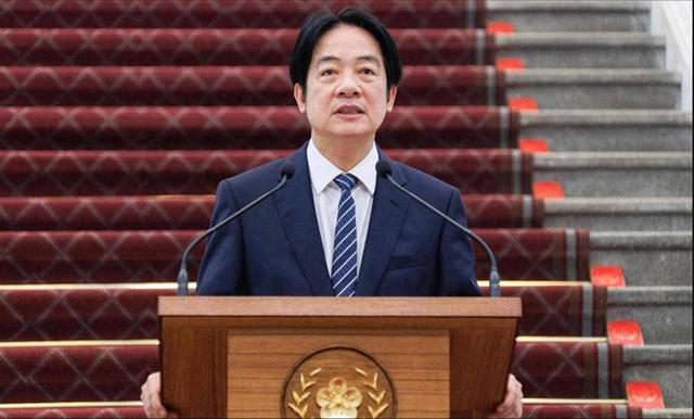 普特会结束，特朗普变了，普京乐了，中国大陆在台海该做好准备了
