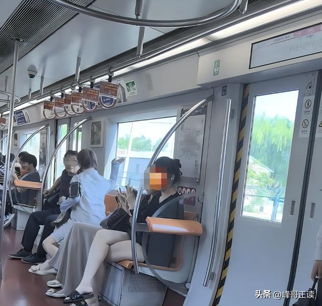 果然有情况！北京地铁占座女子打骂老人，身份被扒之后紧急关评！