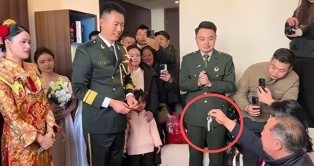 张自轩婚礼曝光！新娘强势、拒他两次亲密动作，岳父现场送车和卡