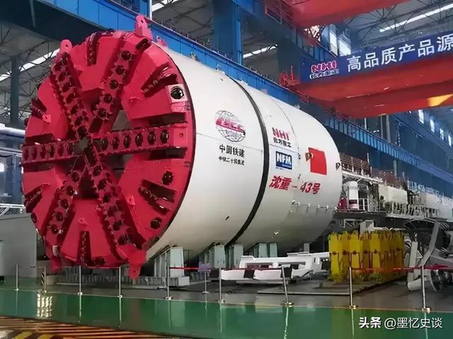 印度偷师不成沦为笑柄？10亿买中国8台盾构机，拆解后不会组装