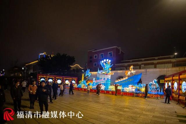 流光溢彩！东瀚“四骏”花灯惊艳亮相！