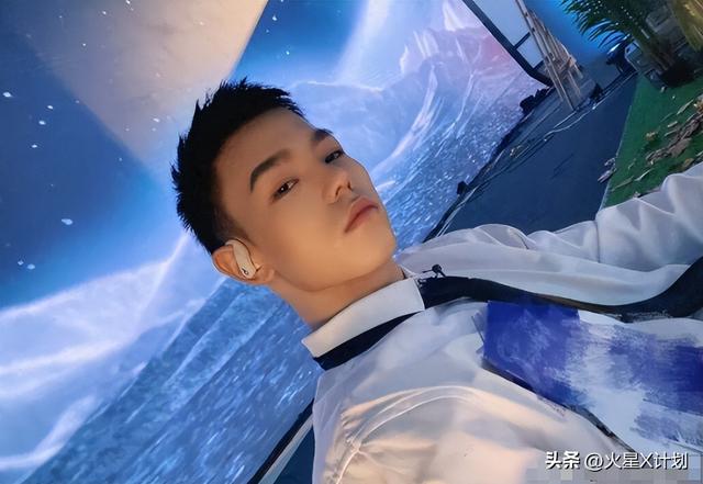 一路走好！解晓东因抢救无效去世，曾摔伤重度昏迷，年仅30岁