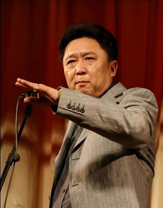 不查不知道一查吓一跳，坐拥北京60亩马场的于谦，私下到底有多壕