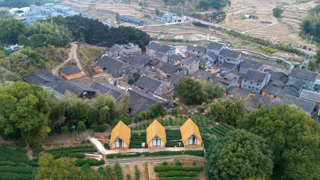 宋轶畲族“凤凰装”美出圈！带你打卡福建的宝藏畲村