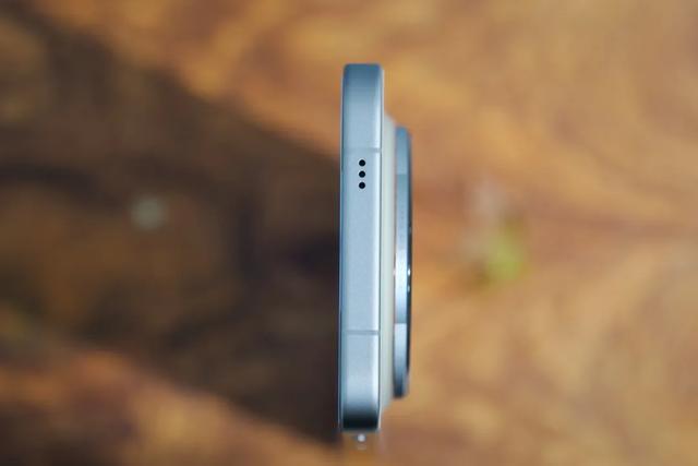 vivo X300系列正式发布！真机上手、配置信息汇总及样张汇总！