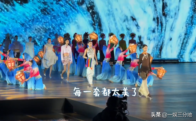 水均益跑泉州给女儿带娃	，和前妻罕见同框，主动搭话对方却不理他