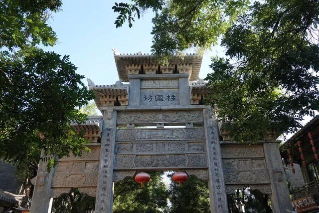 山东，有一座2000年前的一线城市，去青州古城赶一场槐花雨