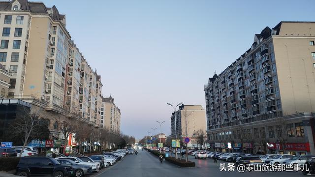 泰安：城东一个公园，冬季半池澄澈景美人少，距泰山红门仅2公里