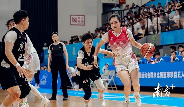 南方观察 | “冲浪”赛何以燃动这座城？“乘风破浪”原来刻入DNA