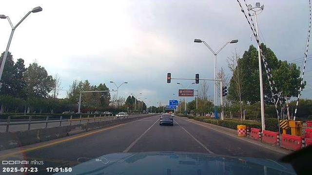 600公里国道自驾，我居然开了14个小时，你知道是什么感觉吗？