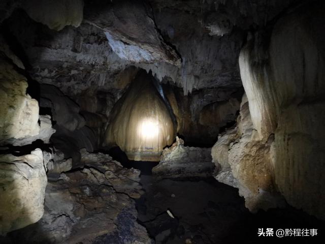 探险贵州深山原始溶洞，遇见一个躲匪洞、一座红军坟