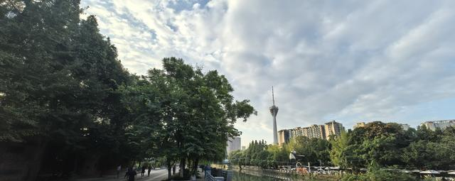 大众跑者有氧慢跑，30~50分钟黄金时长，综合效益好！
