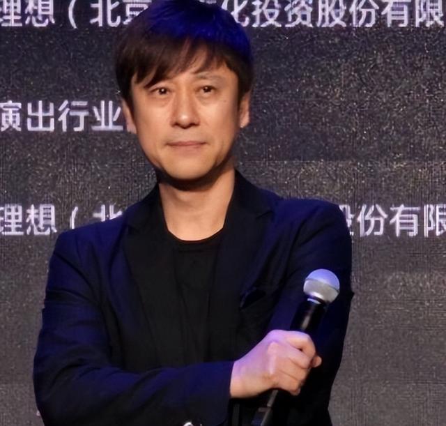 那个连登14次春晚的歌坛巨星，如今家产被拍卖住进养老院？