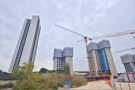 旧改回迁无望，广州黄埔旺村计划“自拆自建”遭村民反对图片