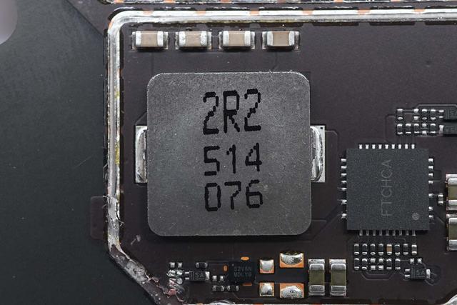 高达1999元售价是怎样的用料做过水准？中兴U60 Pro 5G随身WiFi拆解
