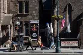 不发工资只打欠条！纽约餐馆老板欠薪3.2万，18人将获补偿图片