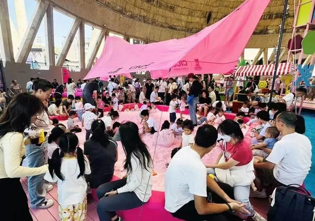 新潮糖果季，石景山首钢园藏着一整个秋天的“甜”