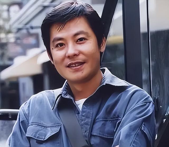 中国赚钱美国花？老戏骨祖孙三代在美奢华享乐 过上“人上人”生活