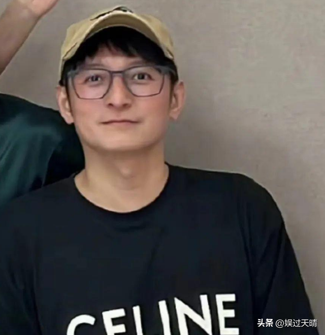 从主持人到“精神病”，48岁的李维嘉消失多年，近况再出令人唏嘘