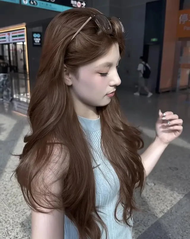 2025免漂发色推荐！15款不用漂也显白的发色图鉴