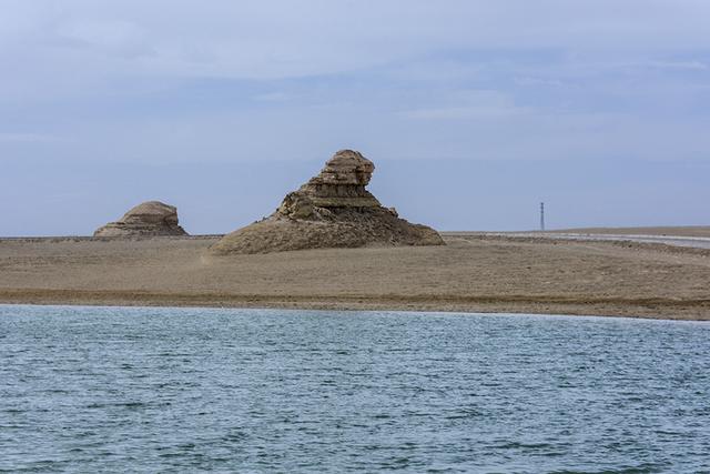 青海旅游-海西州-乌素特水上雅丹景区