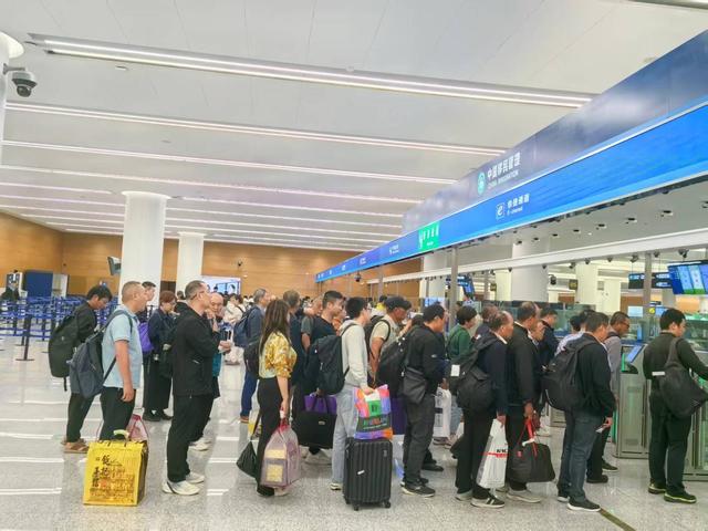 成都航空口岸今年出入境人员突破500万人次 创5年同期新高