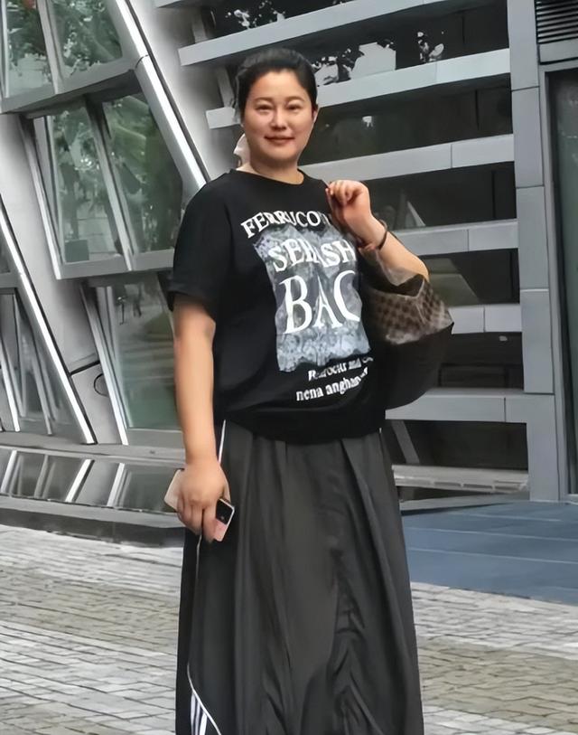 一路走好！1天传出3位名人去世，最大84岁，最小仅30，令人唏嘘